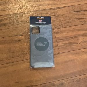 Vineyard vines camo phone case